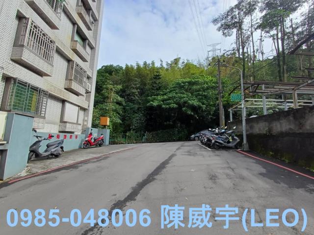 台北信義區拍賣大樓-8