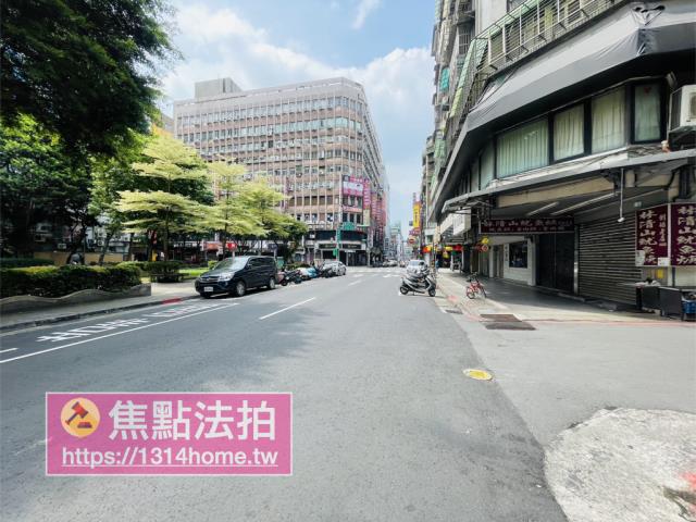 台北萬華法拍大樓-11