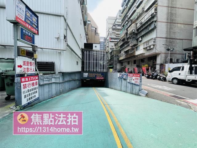 台北萬華法拍大樓-9