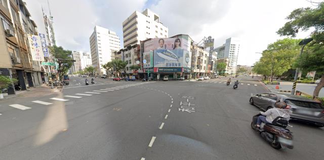 苓雅法拍大樓-3