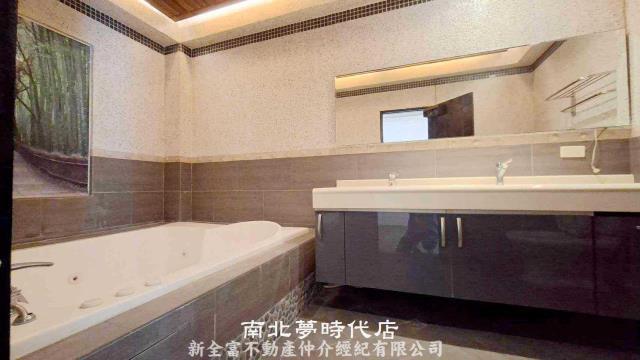 台南東區透天-12