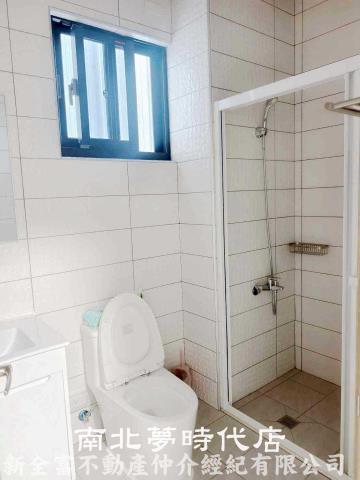 台南東區透天-12