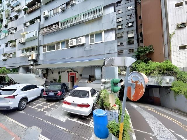 松山拍賣大樓-5