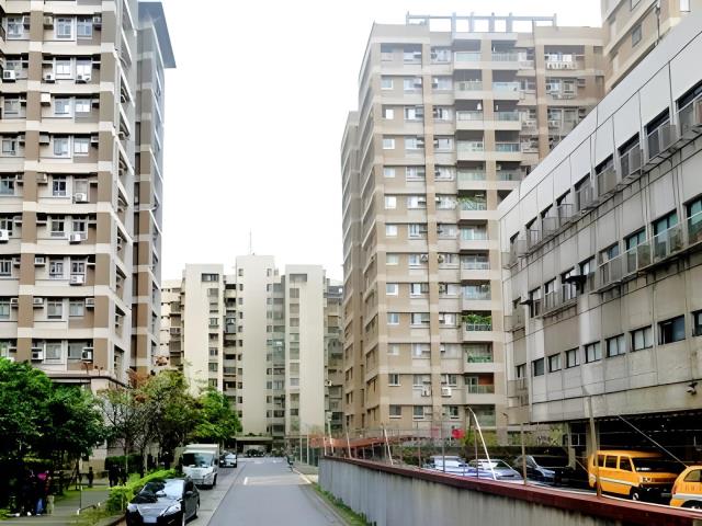 台北萬華法拍大樓-7