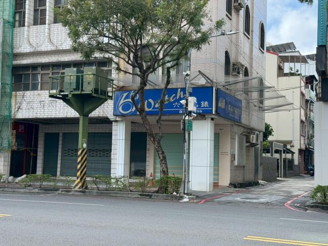 高雄鹽埕法拍透天-4